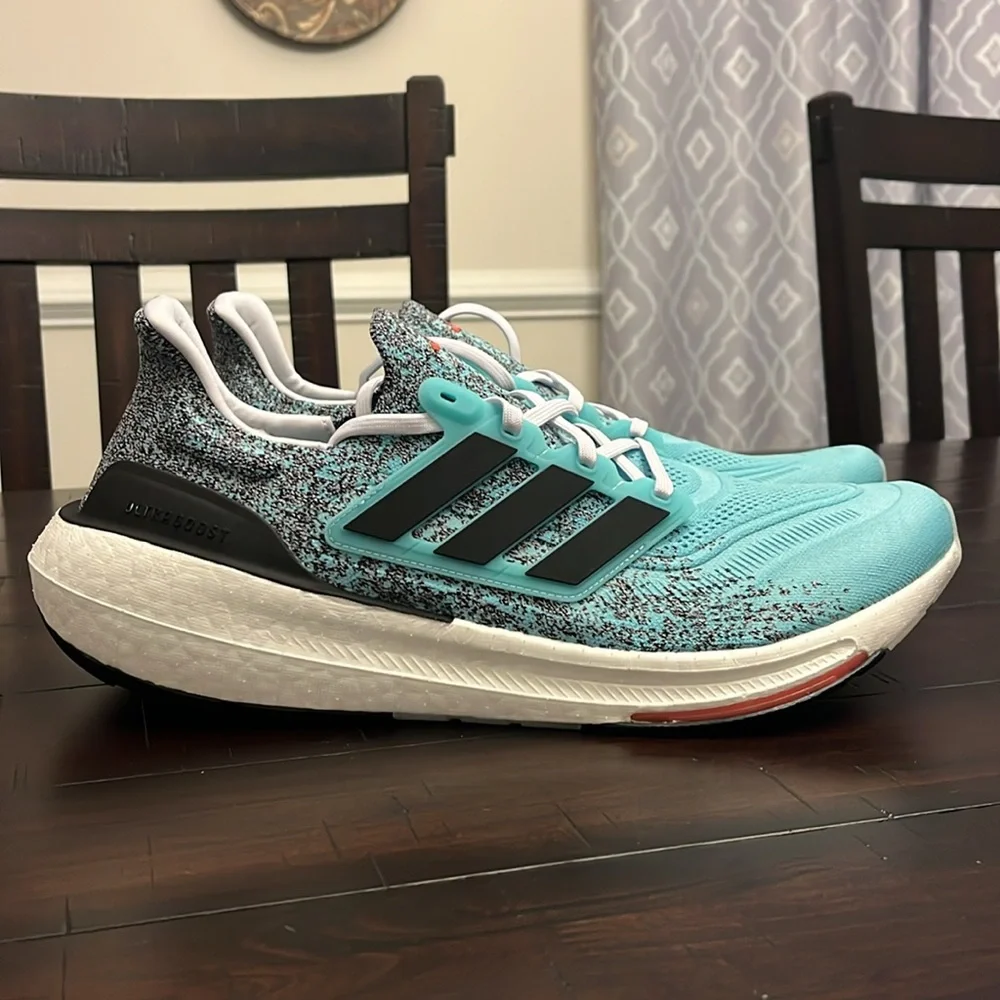 Adidas Ultraboost Light Boost Shoes Sneakers new Aqua IE1694 Mens Size 16